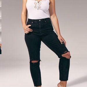 Abercrombie high rise black Mom Jeans